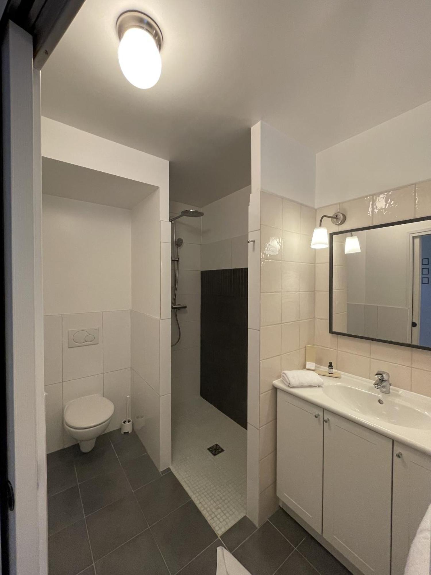 Chambre Simple Standard avec Lit Double